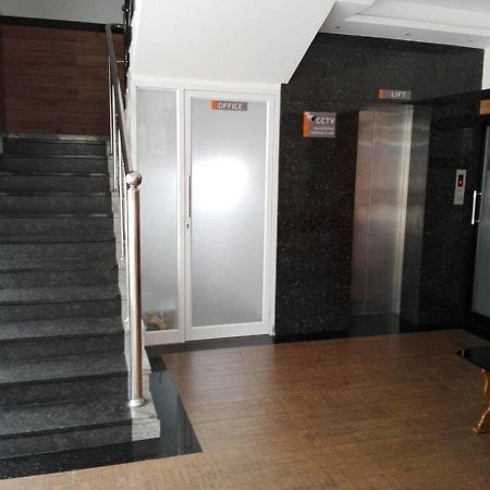 Pgs Inn Kochi Екстер'єр фото