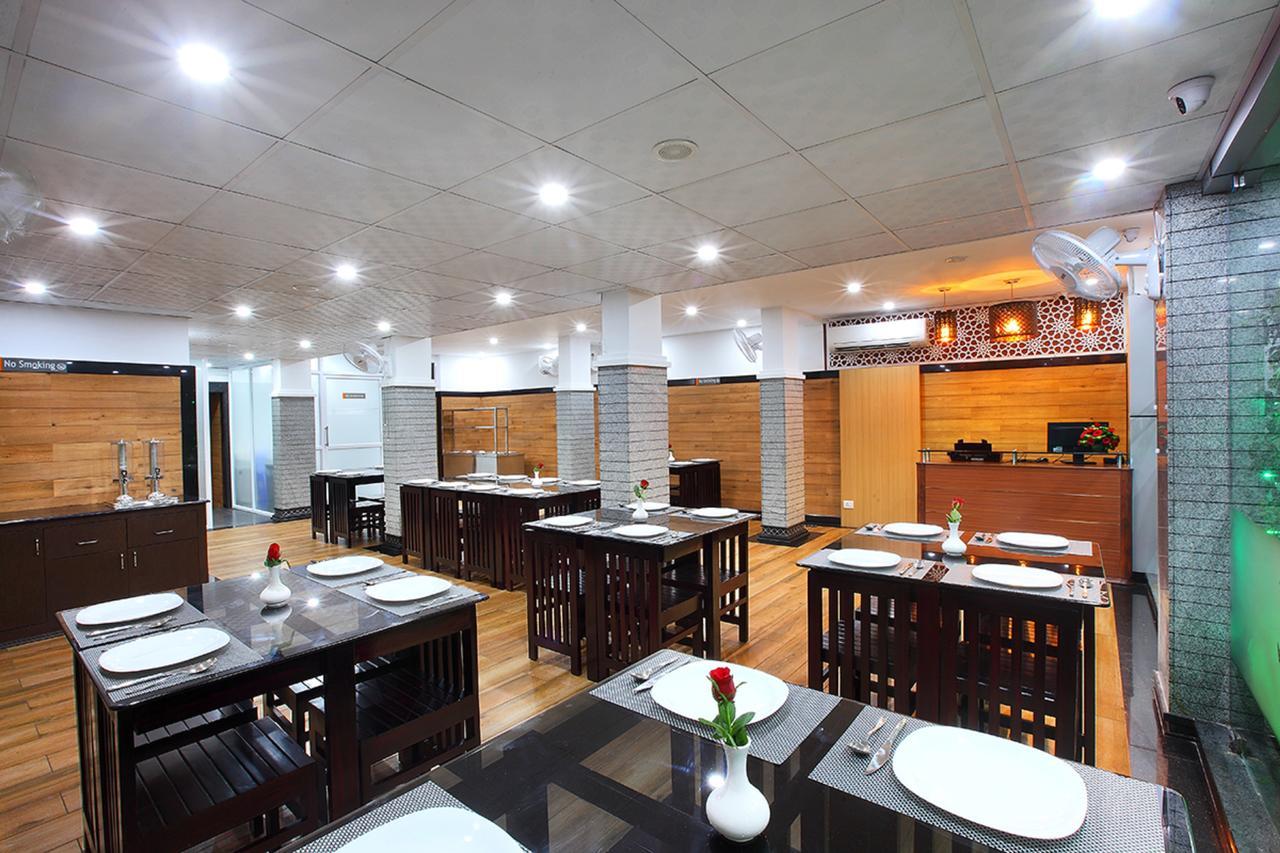 Pgs Inn Kochi Екстер'єр фото