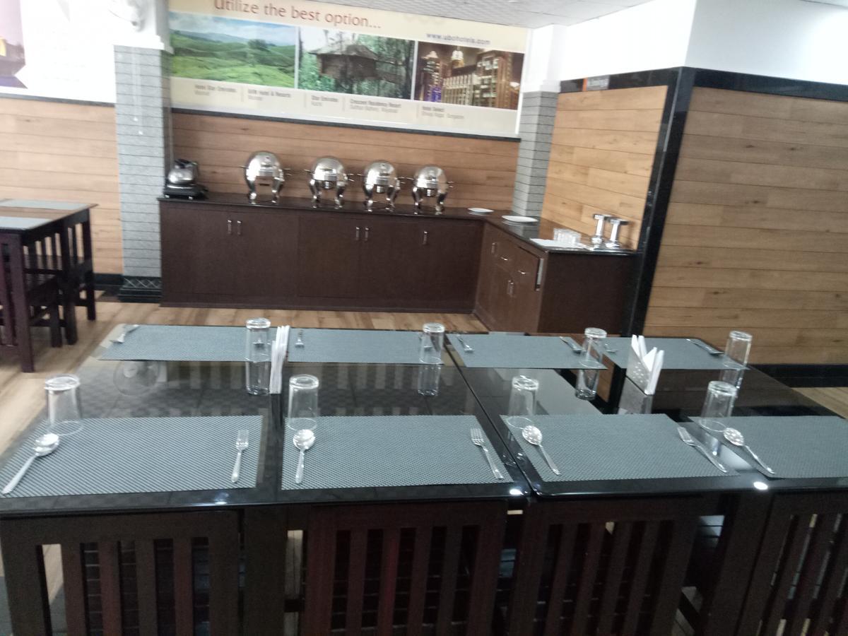 Pgs Inn Kochi Екстер'єр фото