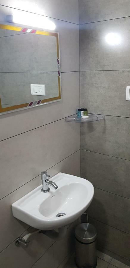 Pgs Inn Kochi Екстер'єр фото